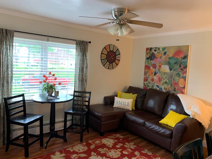 Relax on the leather couch,  take a nap,  watch the 54" smart TV, or check out some hikes or restaurants on the desktop computer.  If you enjoy reading, we have great books in the library area. 