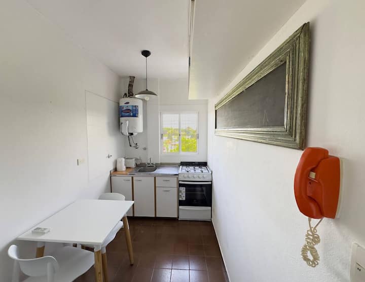 Departamento monoambiente con balcón en Vicente López