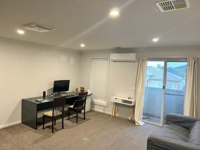 Spacious delight with home theatre gallery image 5