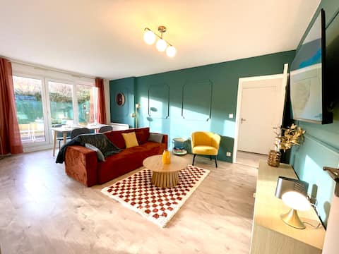 Le Charmant – Terrace – Downtown