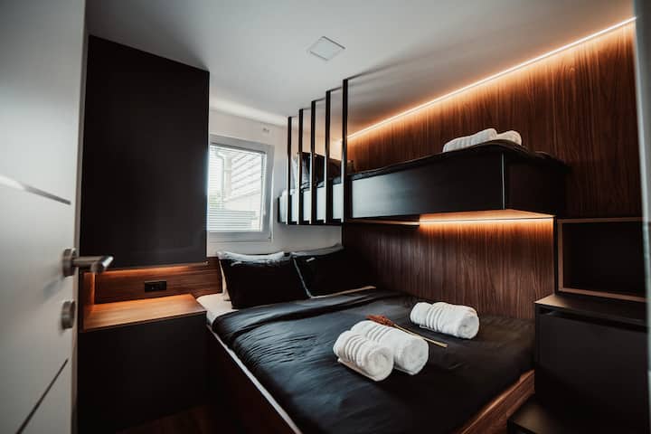 Schlafzimmer 2