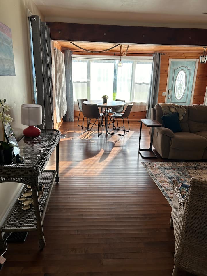 Cozy Charming Home - Greece, NY