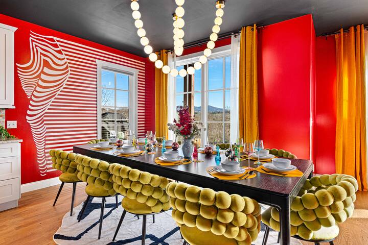 Bachelor/ette Party Room-Rooftop-Hot Tub-AVL 9 min gallery image 3