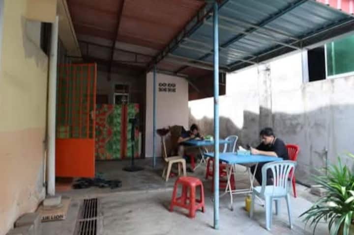 Home Near Town And Universities - Perlis