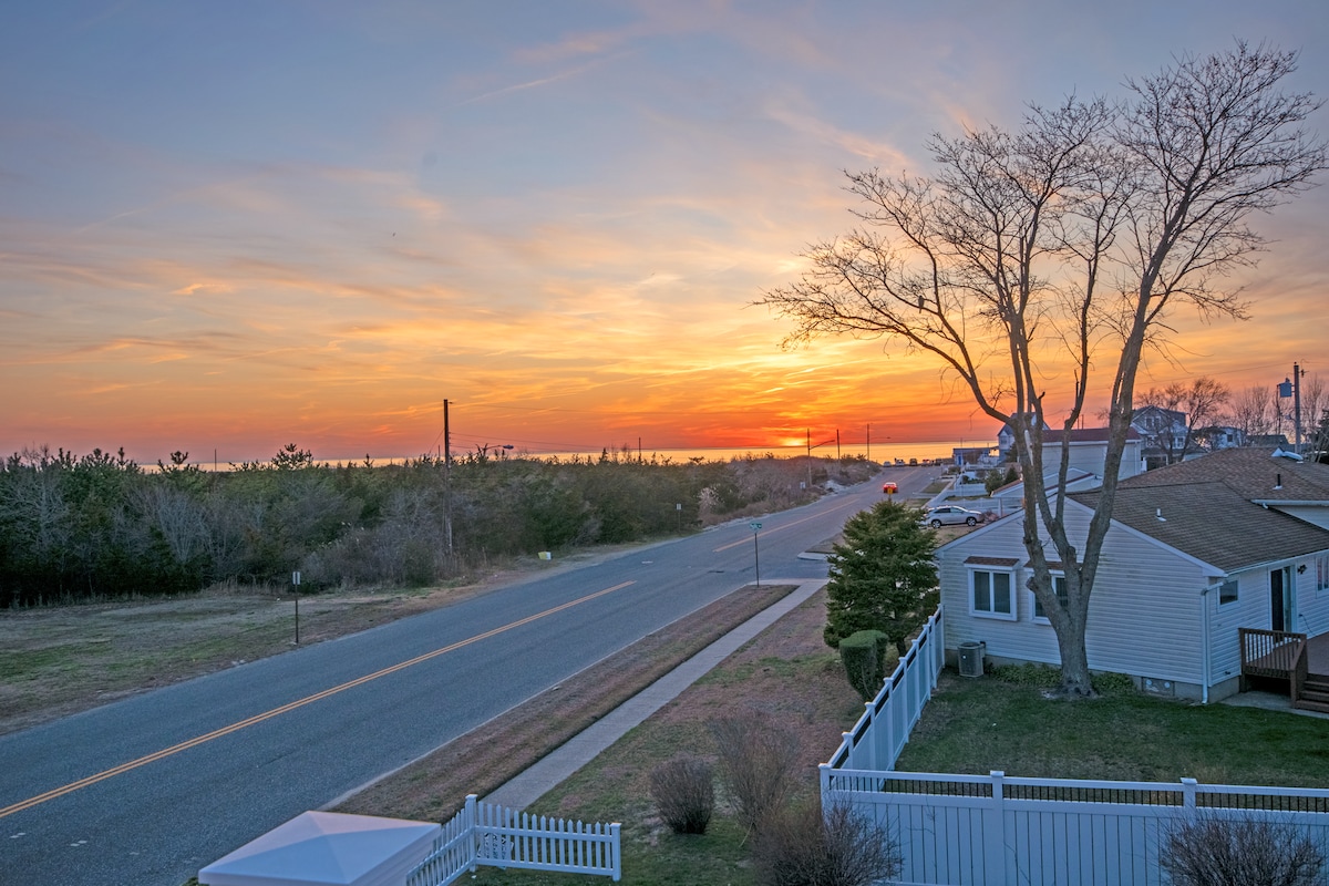 Cape May Sunsets
at Larkspur By the Bay