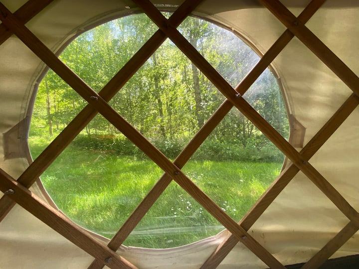Valley Yurt, Great Views, Sleeps 2 - 5, Hot Tub - Forest of Dean