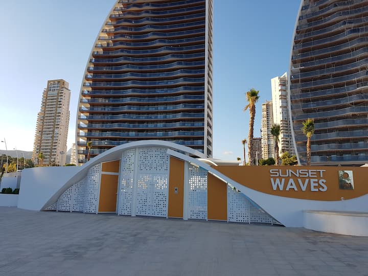 Romero Apartments-sunset Waves - Benidorm