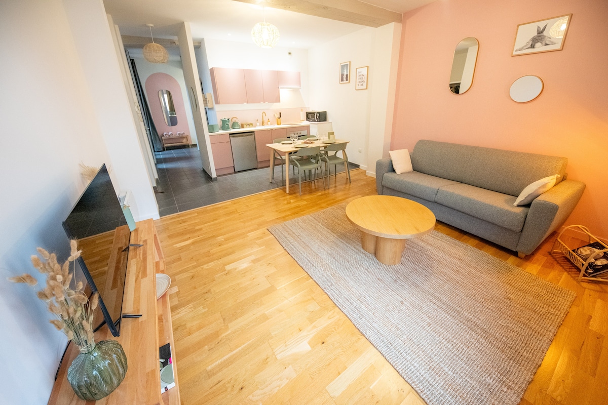 Annuncio Airbnb popolare: Rosalie - In the heart of old Troyes a Troyes