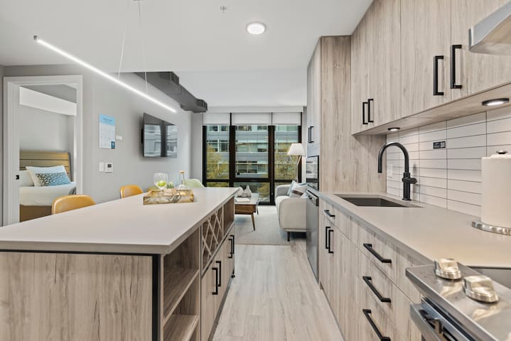 3 BR Apartment | Coda on Half | Placemakr