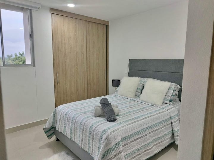 Допълнителна стая с двойно легло и климатик