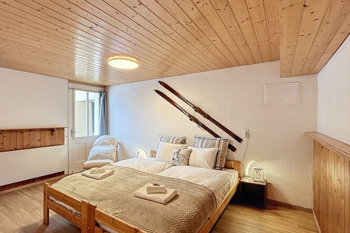 Spálňa 3 manželská posteľ 180 x 200 (oddeliteľné 2x 90x200)