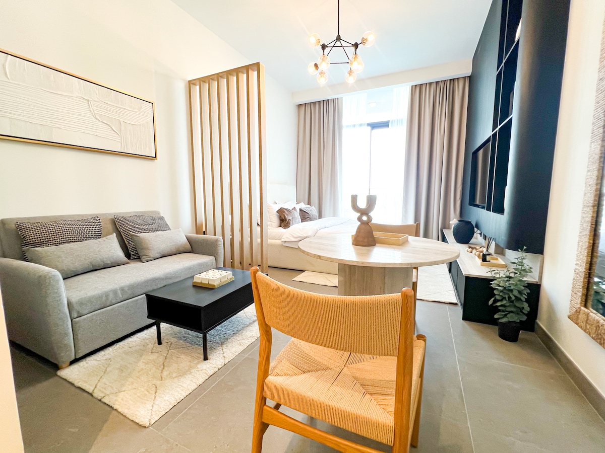 Successful Airbnb property: Modern Studio in JVC | Pool, Gym & BBQ Access in Al Barsha South Fourth