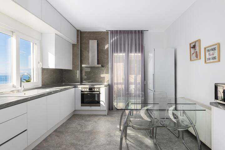 Angel House / Sea View / 2 Bedrooms / 4p Apartment gallery image 5