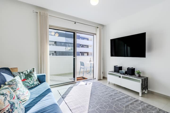 Magnifique 1 Bedroom Apartment (1c) - Lagos