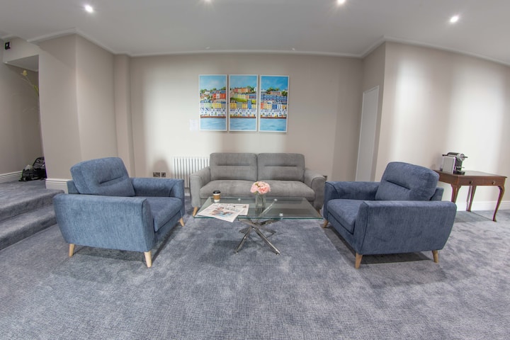 Westbourne Suite Cobh Harbour - Cork, Ireland