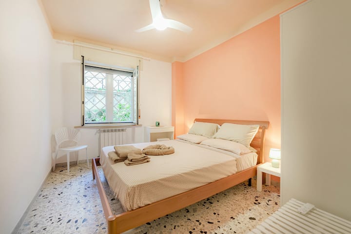 Spacious 2br Flat | Metro & Historic Naples Center - Nápoles