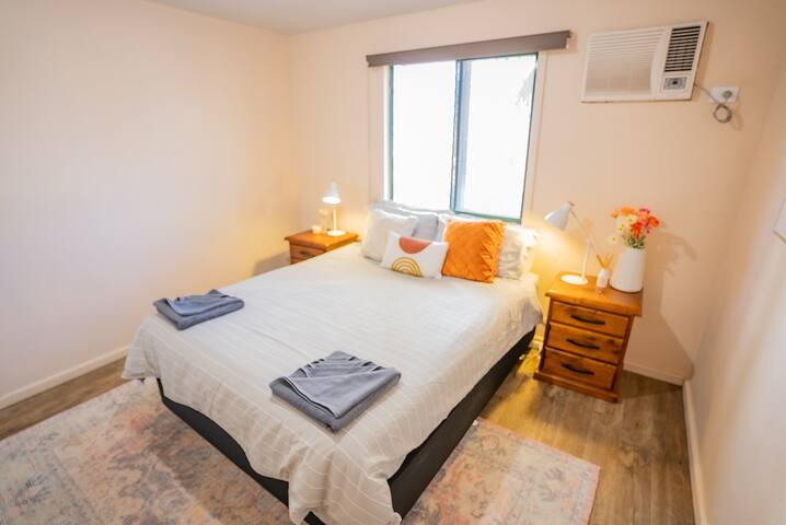 Stay On Scadden gallery image 4