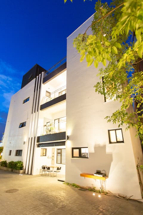 Elevator Homestay - LiHome