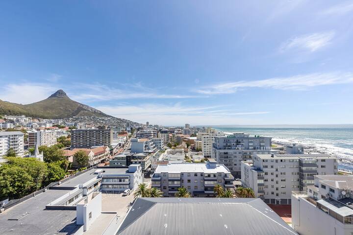 Ocean Vista Apartment Sea Point gallery image 2