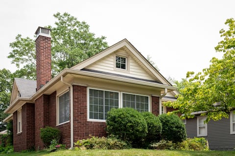 Reclaimed Treasure, 2 bd Broadripple Bungalow