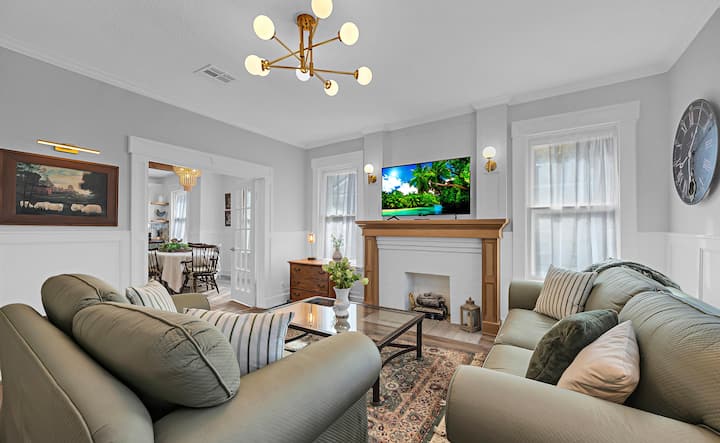 Clementine House | New Midterm, Fully Furnished - Waco, TX
