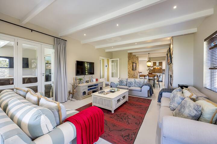 Noordhoek Escape gallery image 3