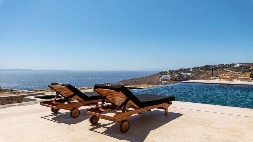 5BD Villa Ria Mar Maria w Priv Pool by Live&Travel gallery image 3