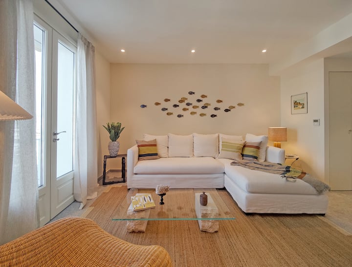 Luxury Duplex At The Port - Saint-Tropez