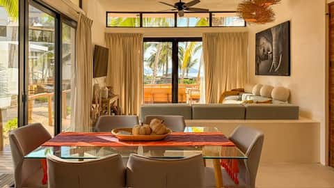 Oceanside Luxury Casa Loki with Pvt. Heated Pool