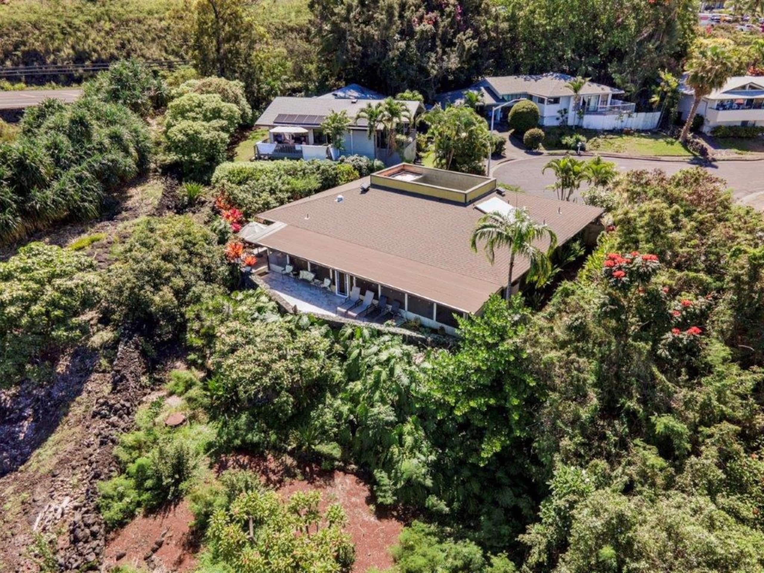 Home in Kailua-Kona · ★4.95 · 3 bedrooms · 4 beds · 2 private baths - Image 44