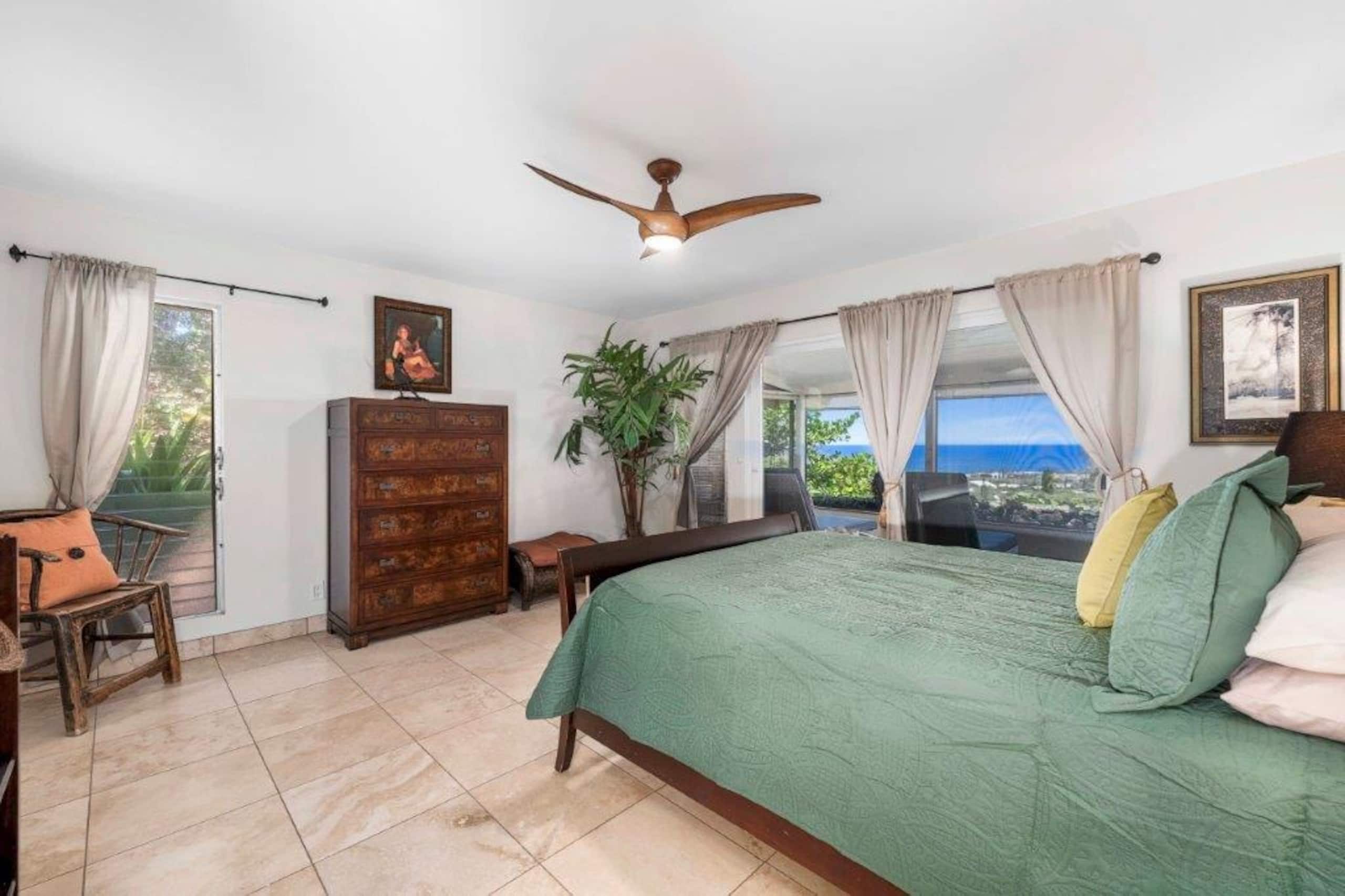 Home in Kailua-Kona · ★4.95 · 3 bedrooms · 4 beds · 2 private baths - Image 3