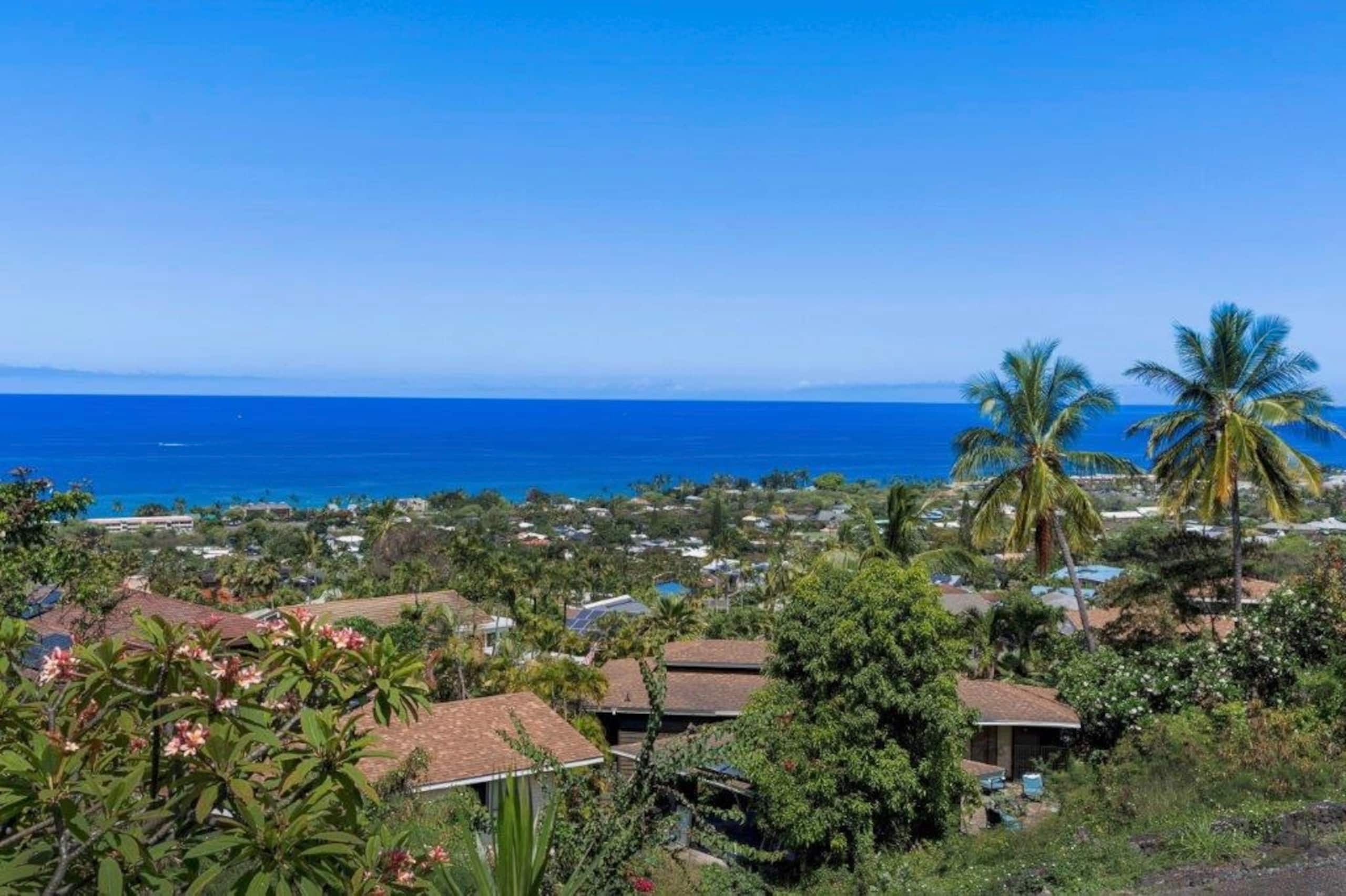 Home in Kailua-Kona · ★4.95 · 3 bedrooms · 4 beds · 2 private baths - Image 37