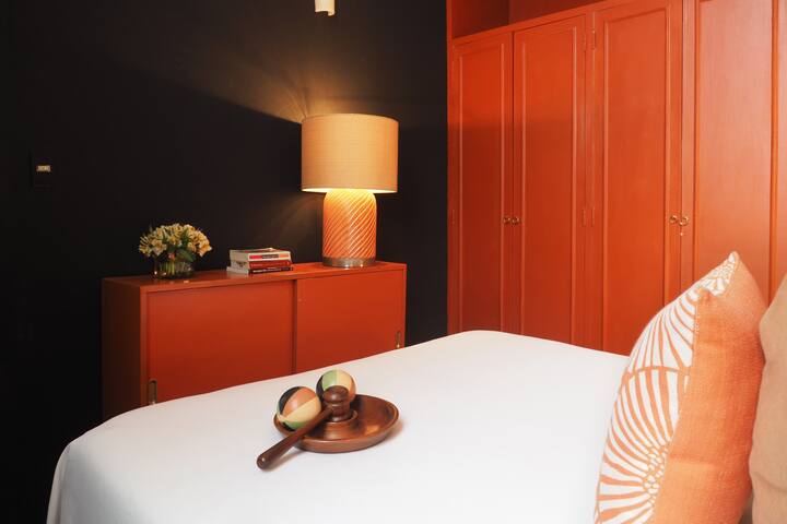 Vintage House in Roma Norte | Balmori Building gallery image 5