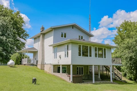 2129 County Road 2, Johnstown ON