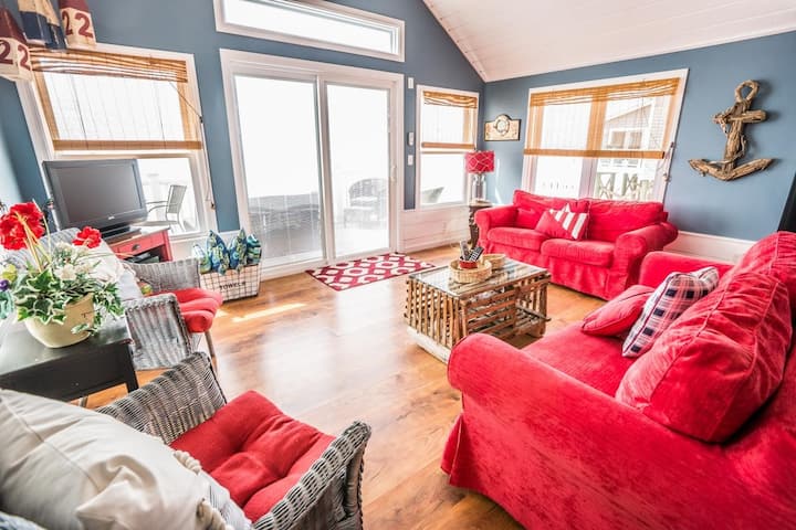 The Viola Beach Cottage - Connecticut