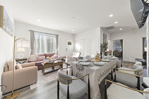 Chic Home: Stylish Living Close to Grocery Stores