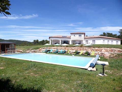 Villa 4 Stars 3681 ft² on 2.5 acres - Provence