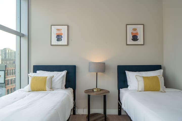 Kasa | Walk Magnificent Mile | River North