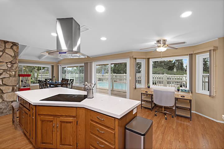 Serene 4br La Mesa Hideaway W/ Pool & Bbq - San Diego, CA