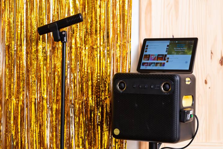 Karaoke Dreams | Entire Building | 2 Mi to BRDWY gallery image 5