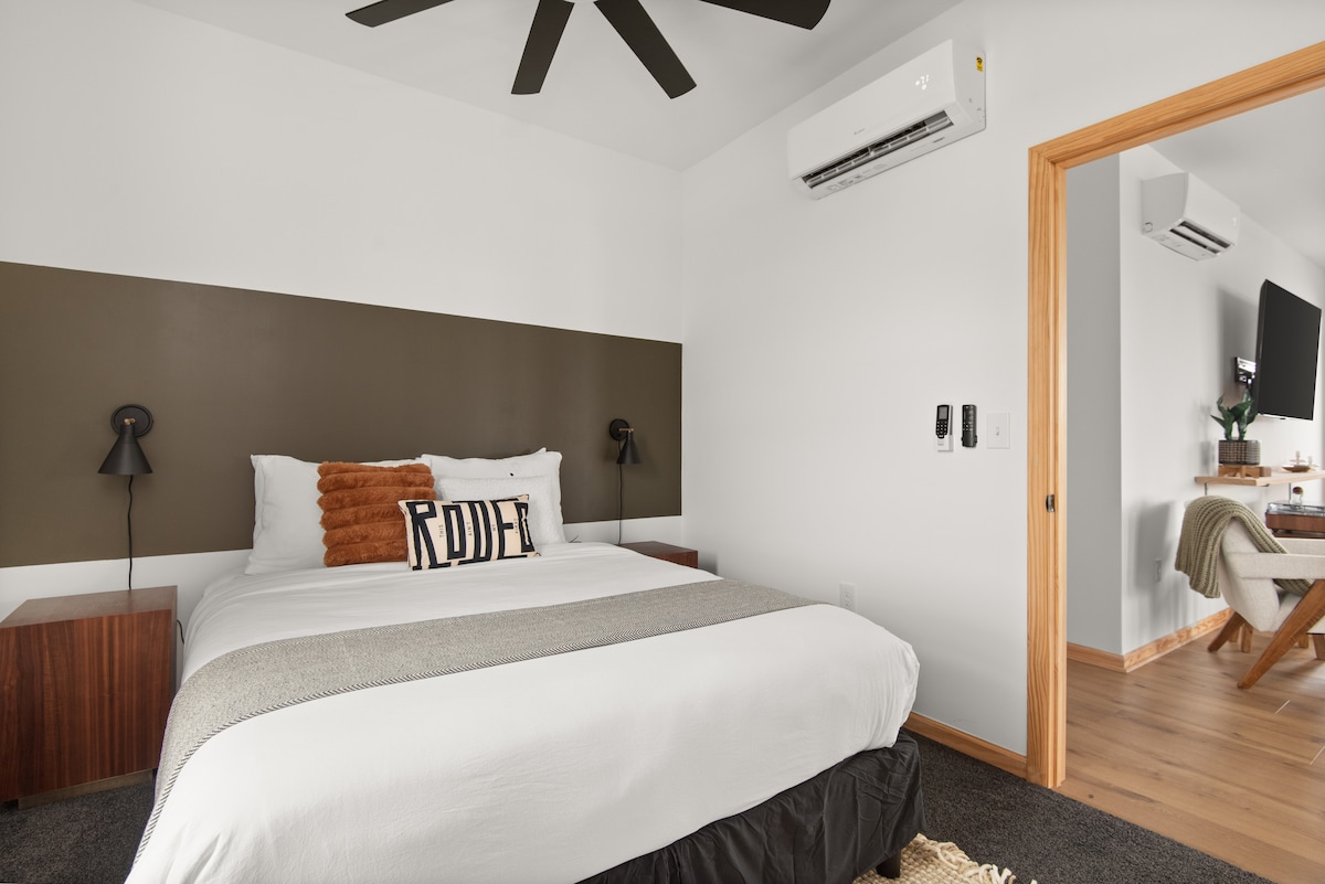 Top Floor Bedroom - Bedroom 3