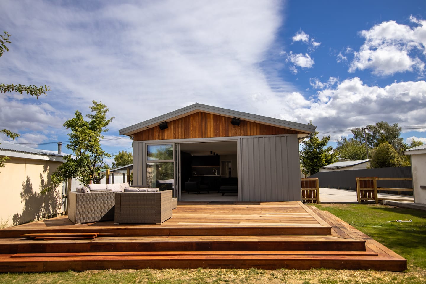 Maddie's Retreat, Twizel 1