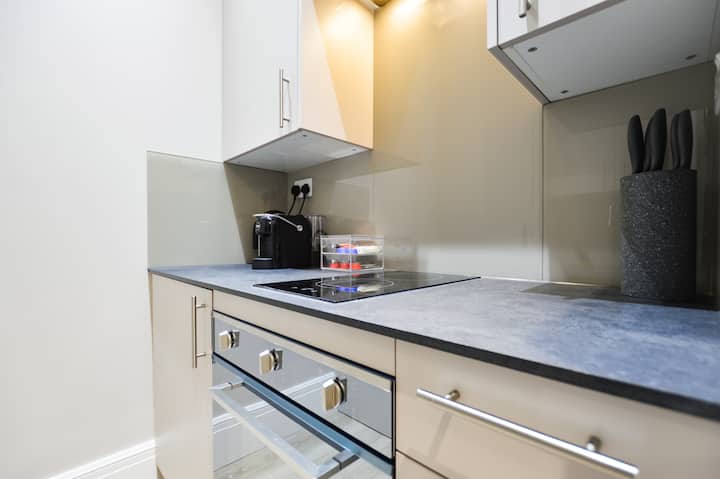 Studio  4: Ground Floor - Central London