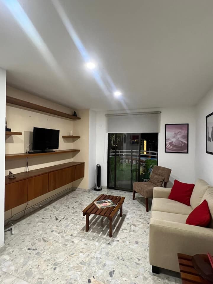 Apartaestudio  En Pinares - Colombia