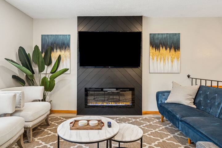 Champions’ NSC Retreat HotTub Grill FirePit Fenced gallery image 5