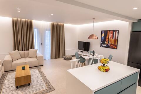 Top performing Airbnb: Athena Luxury Apartment in ΔΟΥΡΓΟΥΤΙ Ι