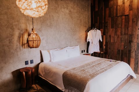 Luxurious Victoria Room