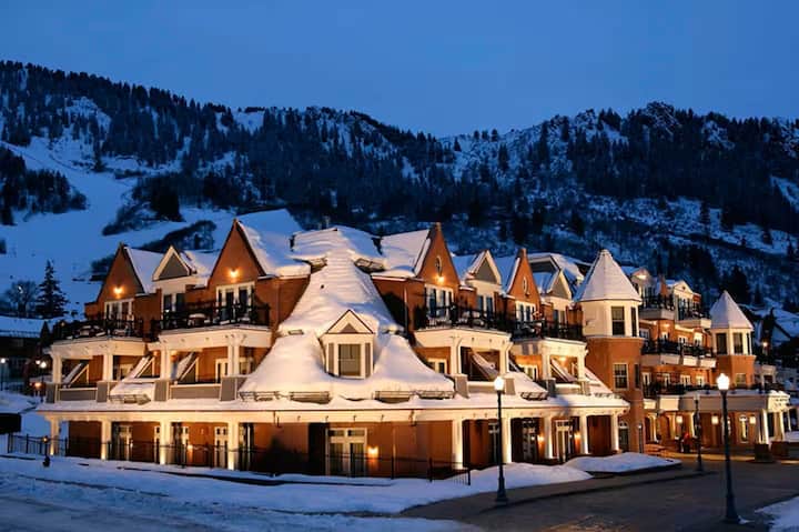 Hyatt Mountain Residence Studio - Aspen, CO