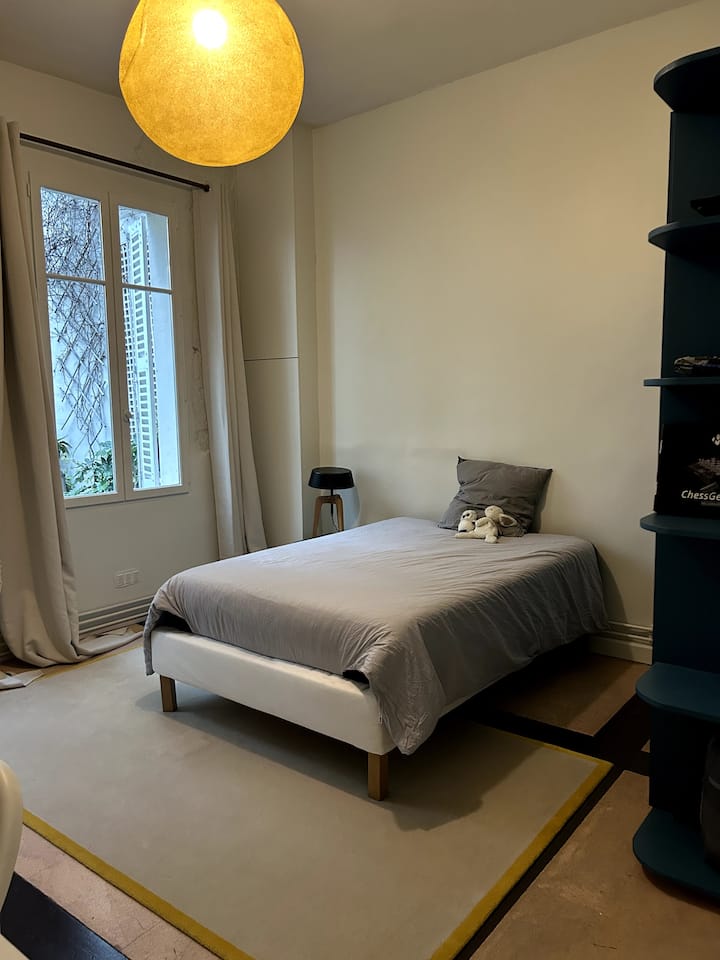 غرفة النوم 1