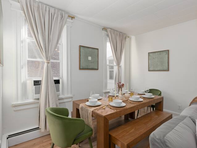 New! 3BR GEM Near NYC | 5min to PATH | Sleeps 9 gallery image 2